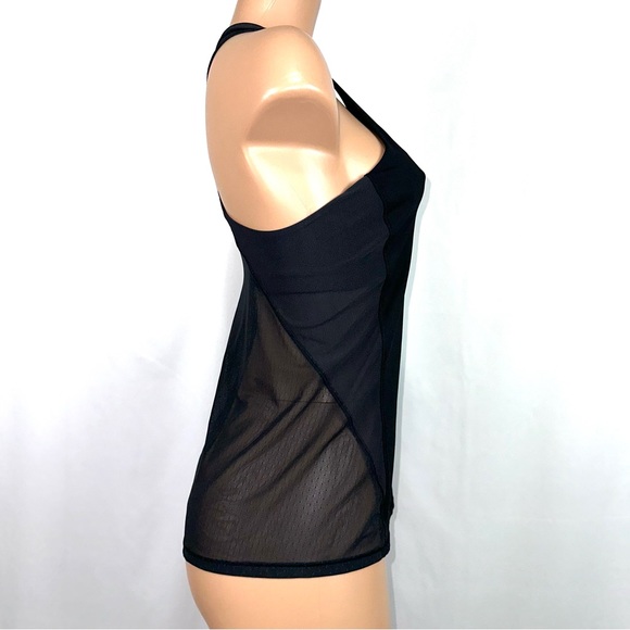 Lululemon Women’s Sz 8 Body Con Tank Top W/ Shelf Bra Black Activewear Mesh Back - Picture 4 of 15